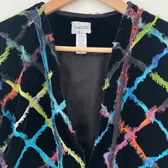 CHICOS Colorful Textured Velvet Cropped Statement Art Jacket Sz Art Velour - Picture 7 of 9